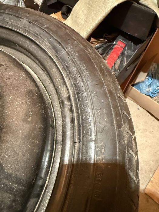 Продам запаску на камри