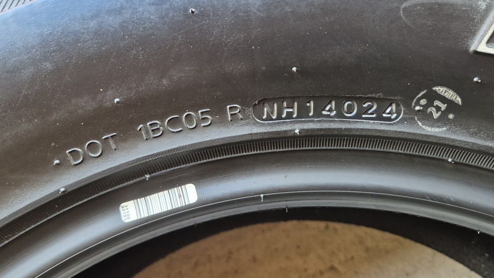 O bucată 255 65 R17 M+S iarnă - una Hankook