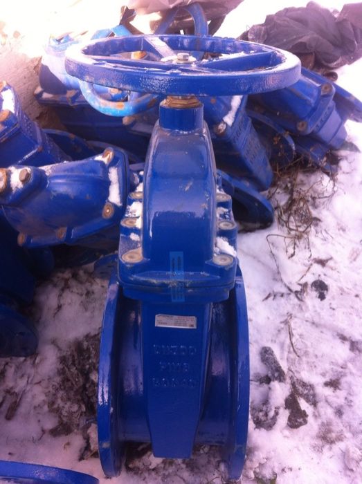 Задвижки  Ду150 Ду200, Ду250, Ду300