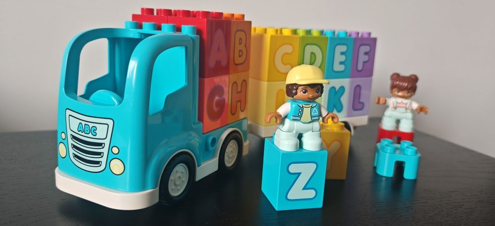 Lego Duplo 10915 - Camionul cu litere