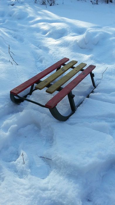 Продаю санки недорого