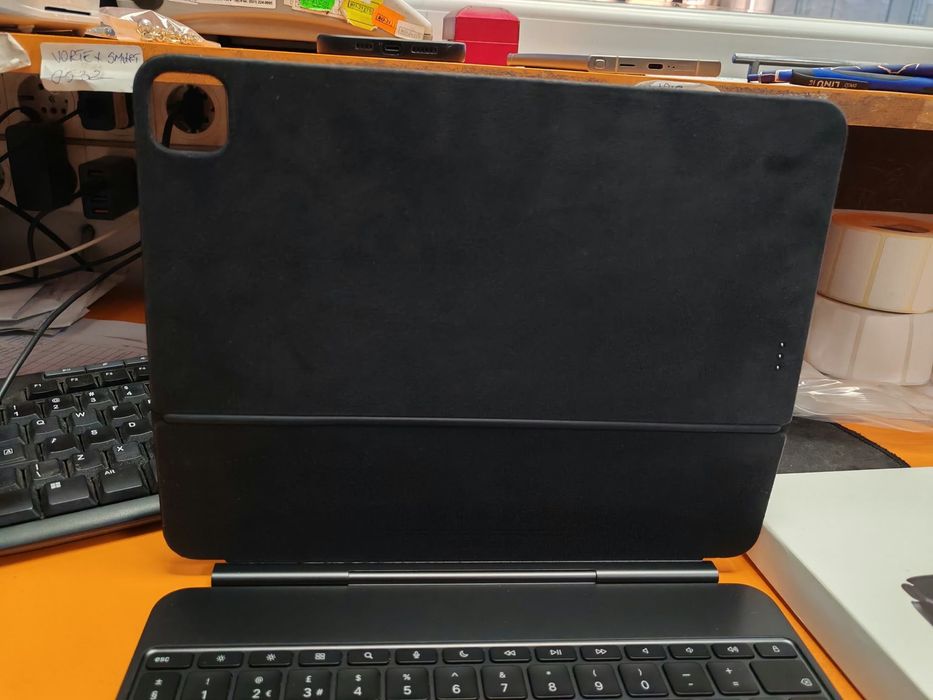 Tastatură Apple Magic Keyboard IPad Pro 13”. (M3/M5) Black