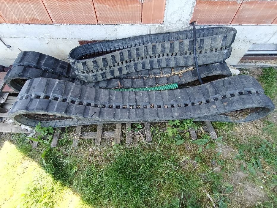 Șenile miniexcavator