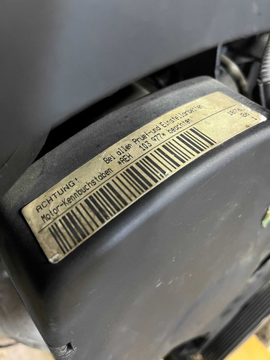 Двигатель Audi AEH 1.6 8V