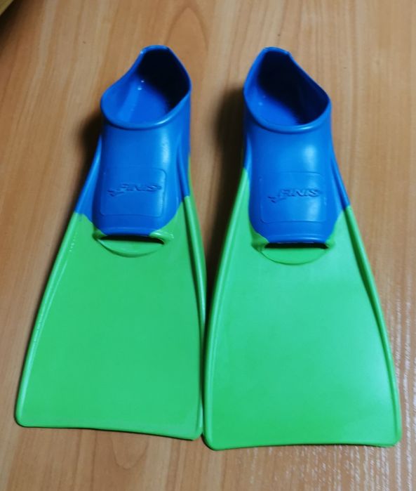 Продаются детские ласты