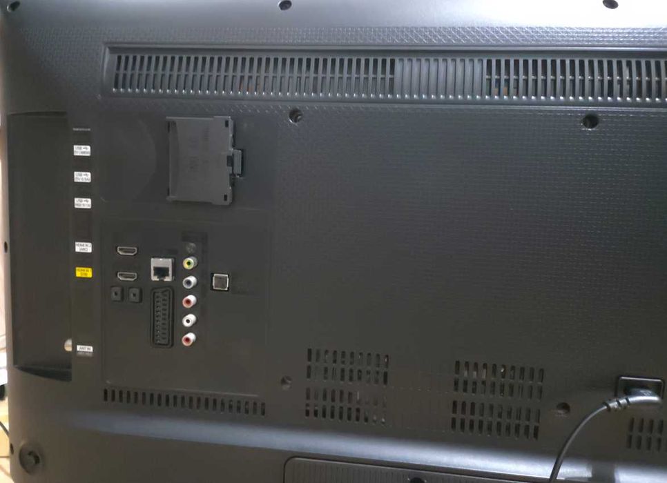 SmartTV Samsung 81 cm(32"),Full HD, Wi-Fi,YouTube,UE32H6200,folosit