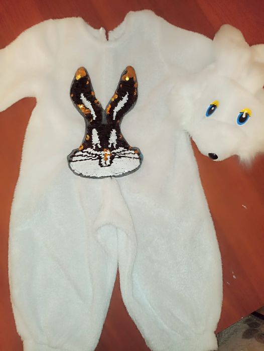 Продам костюм кролика
