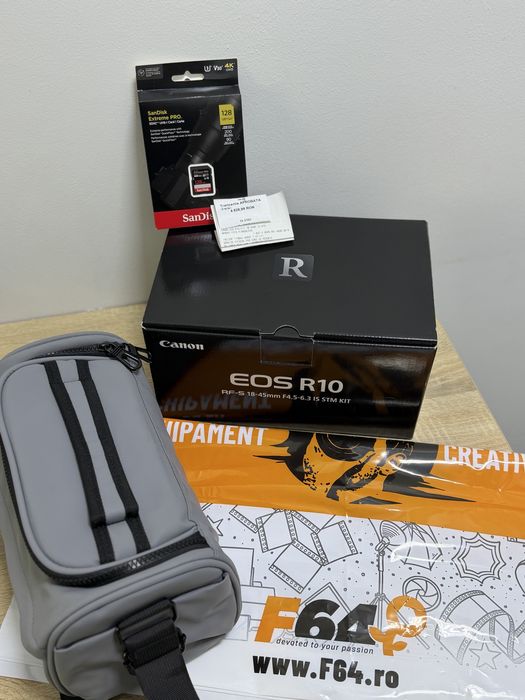 Canon EOS R10 + obiectiv 18-45 mm Nou