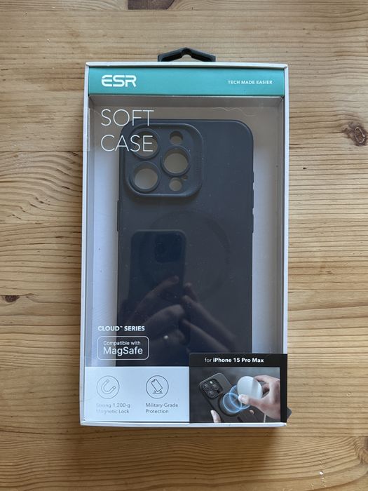 Husă iPhone 15 Pro Max - ESR
