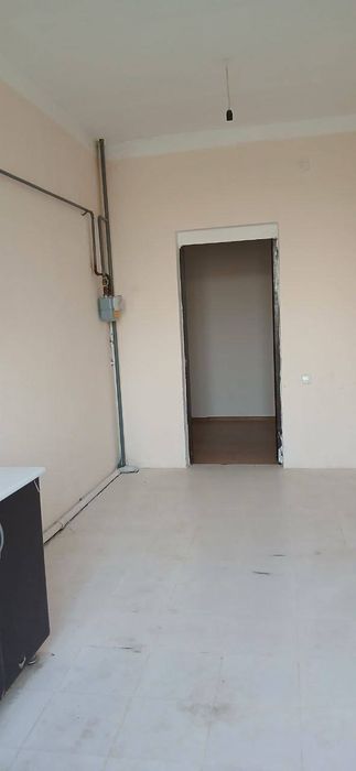 Qarshi shahrida Aeroportdagi 1 xonali yangi dom sotiladi