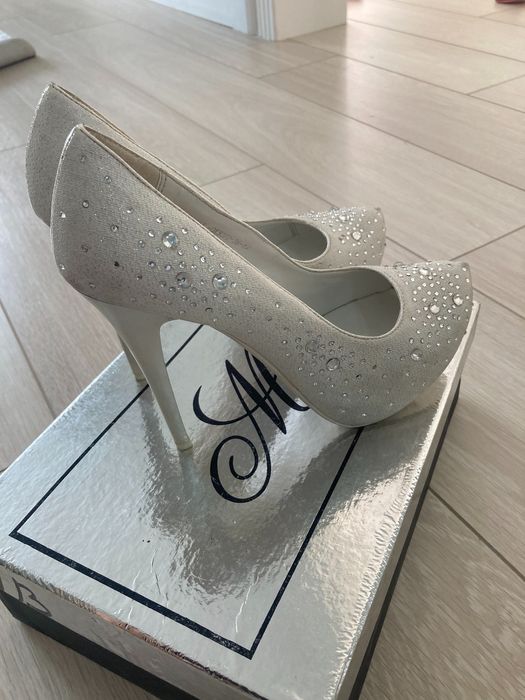 Туфли свадебные белые