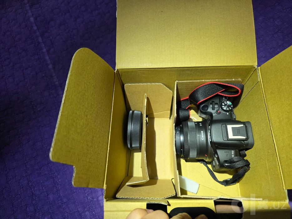 CanonEOSR50  RF-S 18-45mm 24.2MP 4K Полный комплект Отличное состояние