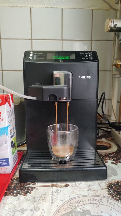 Vând espressor ( aparat cafea ) Philips