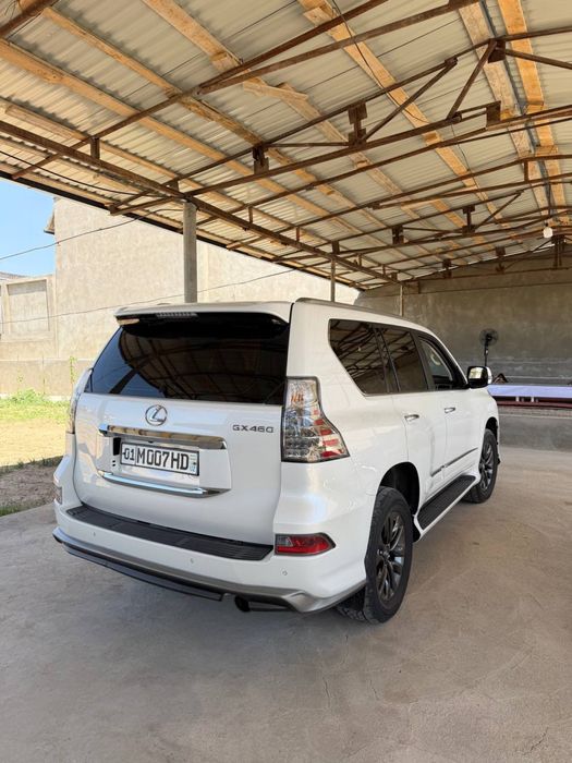 Lexus 460 ресталинг қилинган 2010 йил