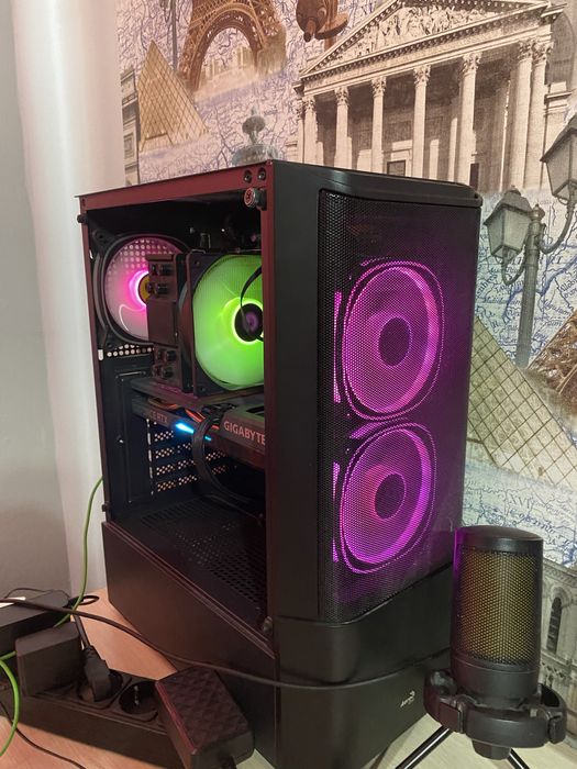 Игровой компьютер вместе с перифирией