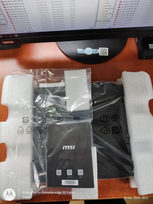 Vând Laptop M.S.I Modern 15