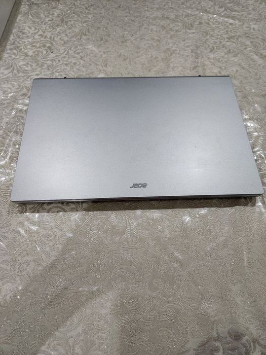 Novtbuk Rayzn 5] 5000 seria