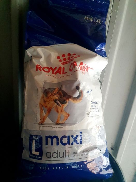 Royal Canine Maxi Adult-SUPER PRET