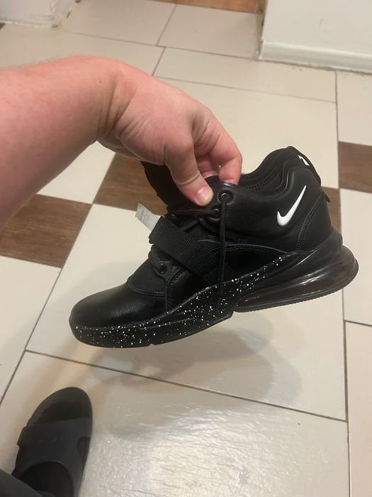 Nike Air Force 270 42 номер