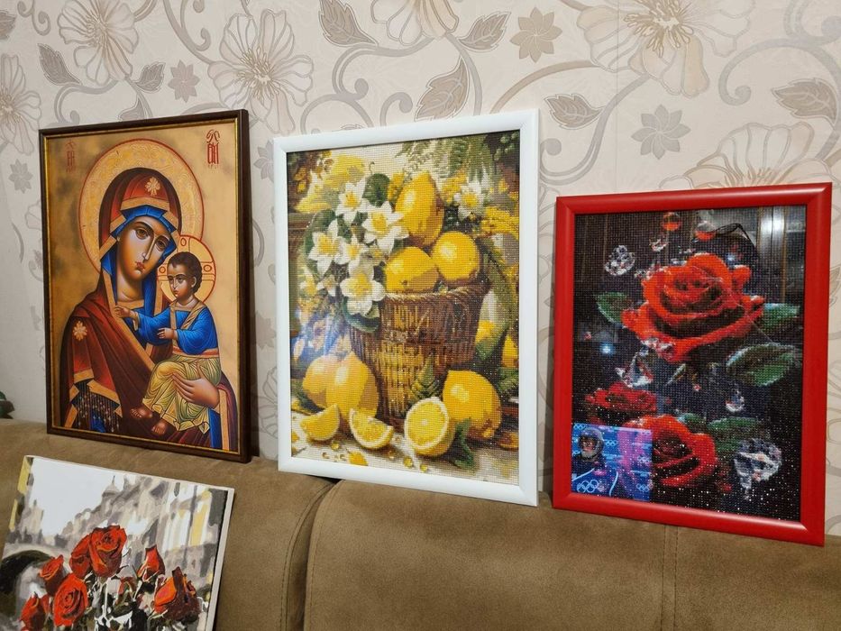 Диамантени картини и икони.