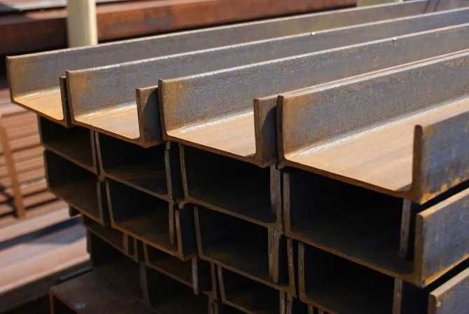 Швеллер стальной 22П