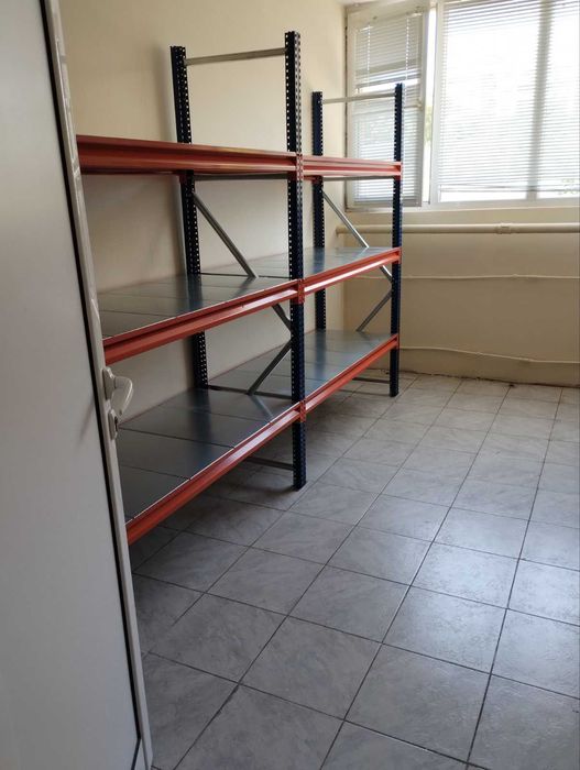 Метални стелажи професионални