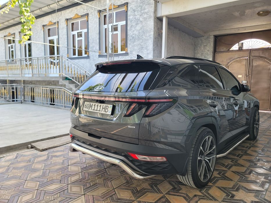 Hyundai tucson 
2l eng fulli ponaramma bor 
Rangi GK2 
Kraska toza 
65