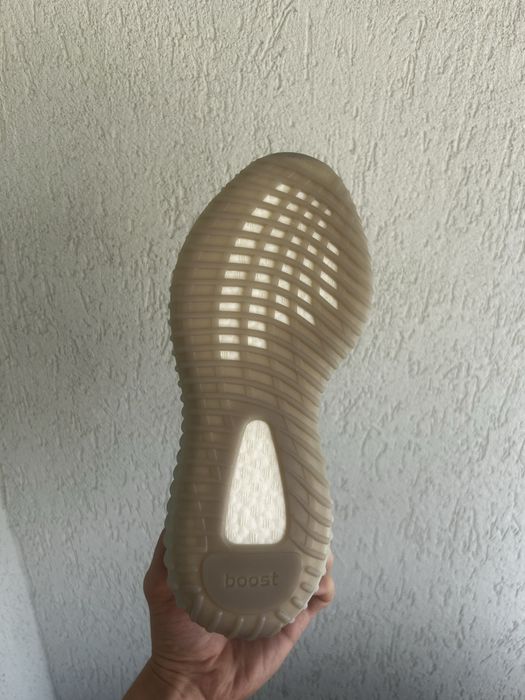 Yeezy 350 V2 Tail Light