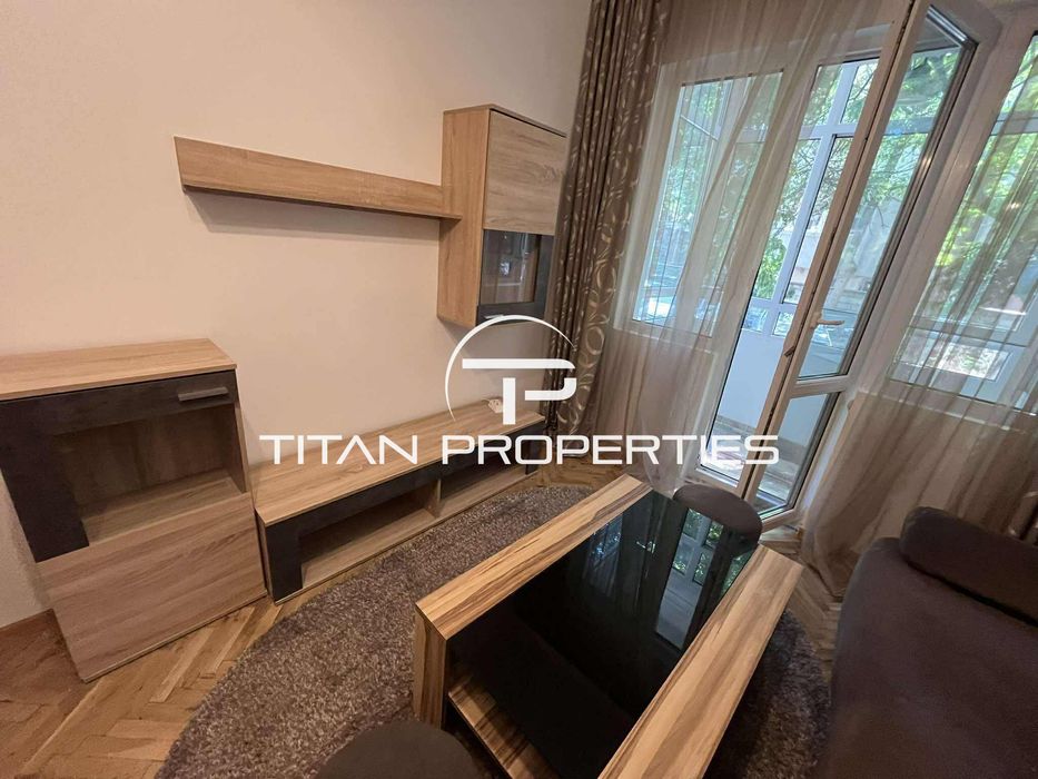 Дава се под наем Двустаен апартамент в Варна, Център - 70 кв.м за 400 € - Снимка #1