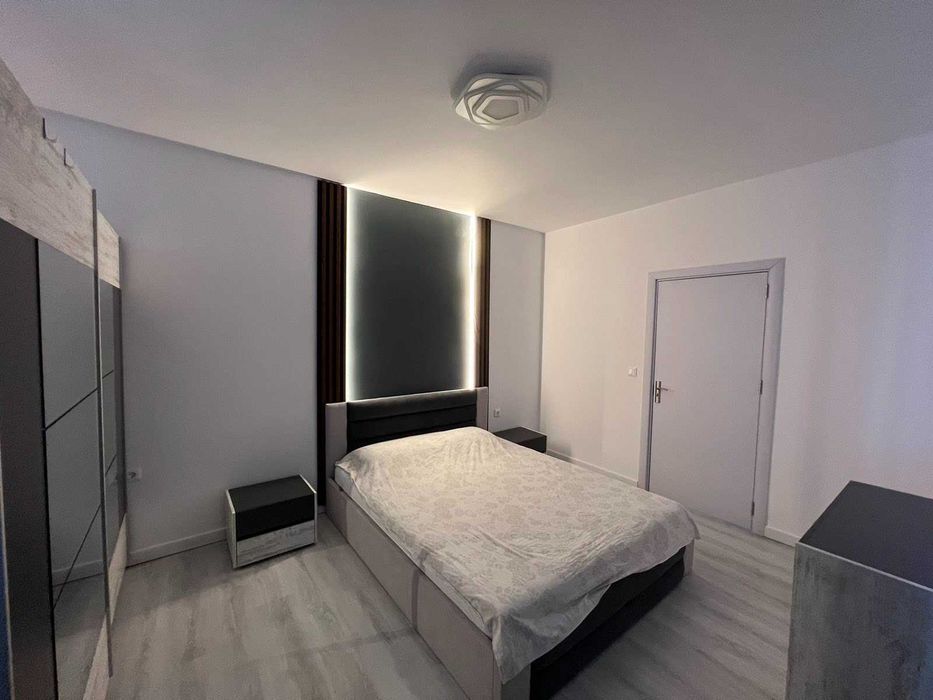 Дава се под наем Тристаен апартамент в Бургас, Лазур - 84 кв.м за 750 € - Снимка #2