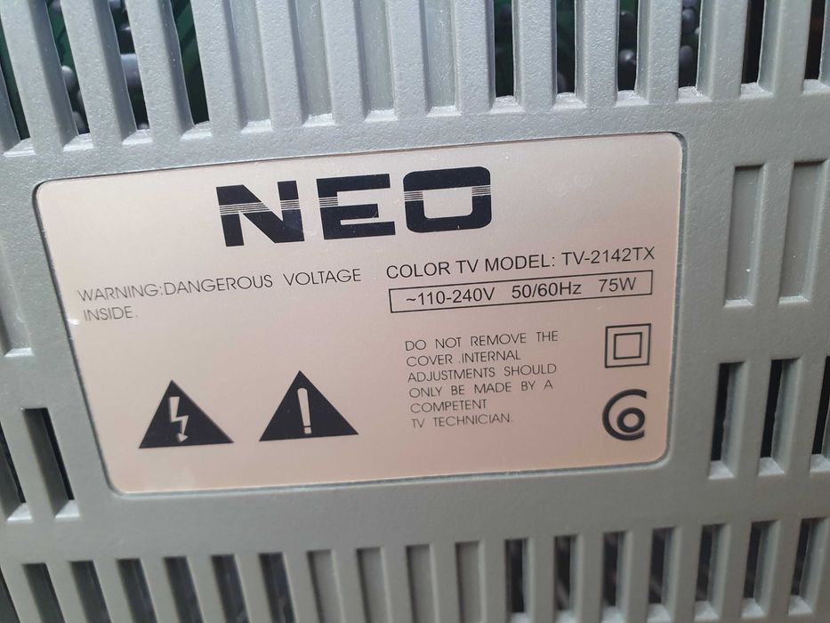 голям работещ телевизор Нео