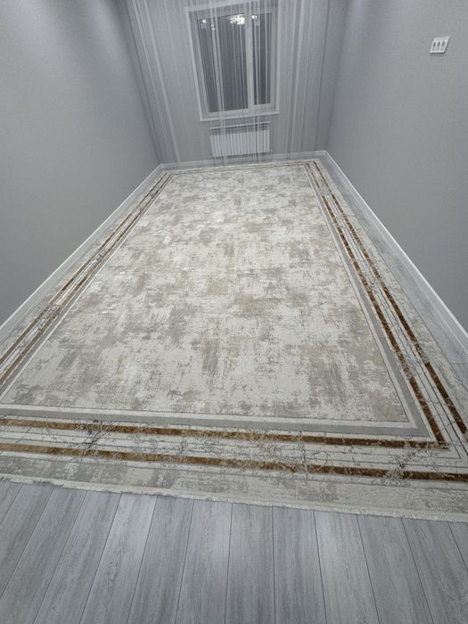 Продам ковер Aura