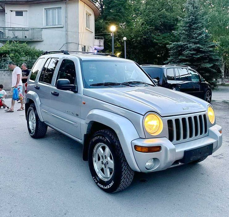 Jeep  Cherokee  2.8 CRD  автомат - нов внос