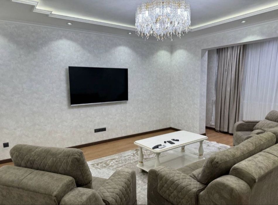 Новомосковская 2/4/9 58м2