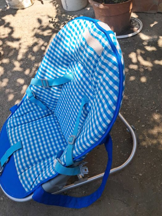 Vand balansoar-scaunel bebelusi