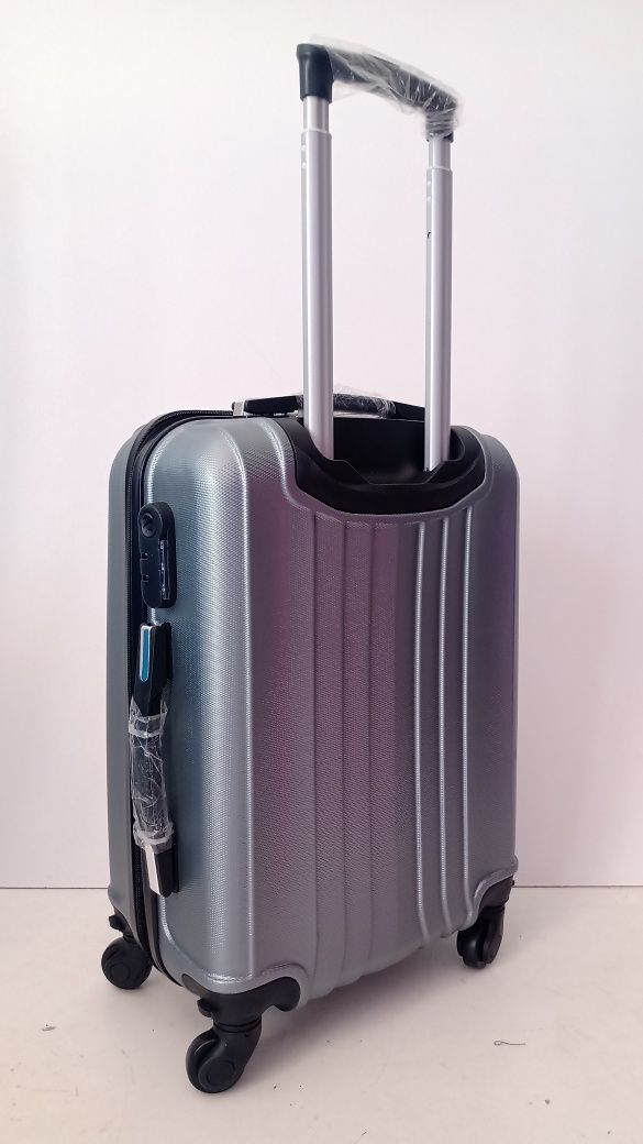 Куфари от АВС 55/37/20см /безплатна доставка/ гр. София Люлин 6 • OLX.bg