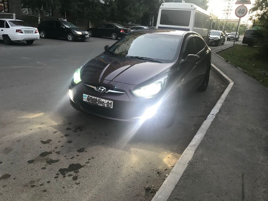 Продаю Hyundai akcent 2014