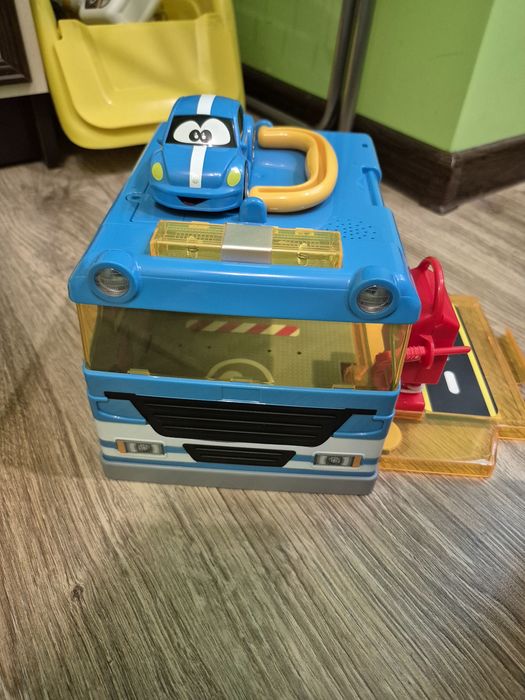 Пееща играчка Бензиностанция +количка