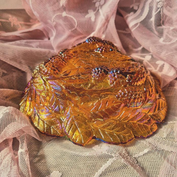 Купа от карнавално стъкло