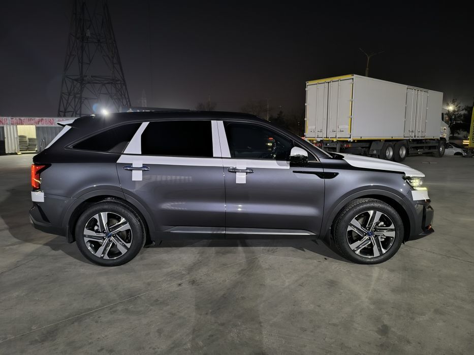 Kia.Sarento 2022 yil Bleak design Full.Pazison