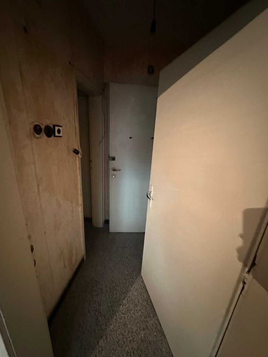 Продава се Едностаен апартамент в Пловдив, Съдийски - 29 кв.м за 1949 €/кв.м - Снимка #12