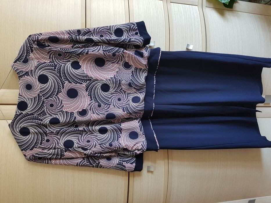 Женское нарядное платье