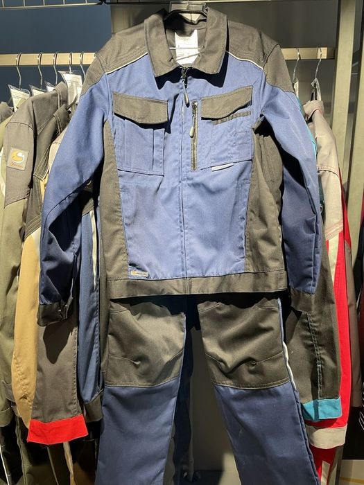 Профессиональные рабочие костюмы для стройки и логистики • Производств