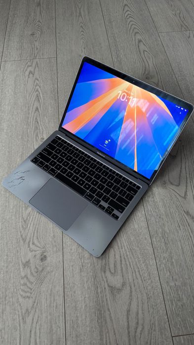 Продам б/у MacBook Air M1 16/256
