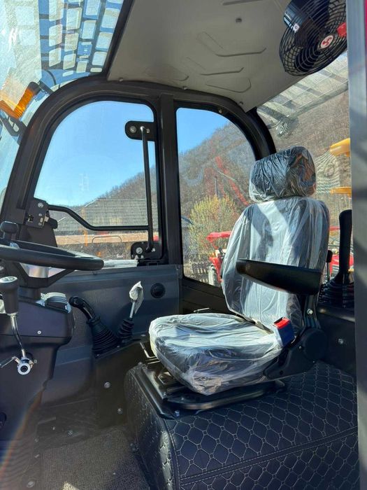 Buldoexcavator Macao BX300 PRO