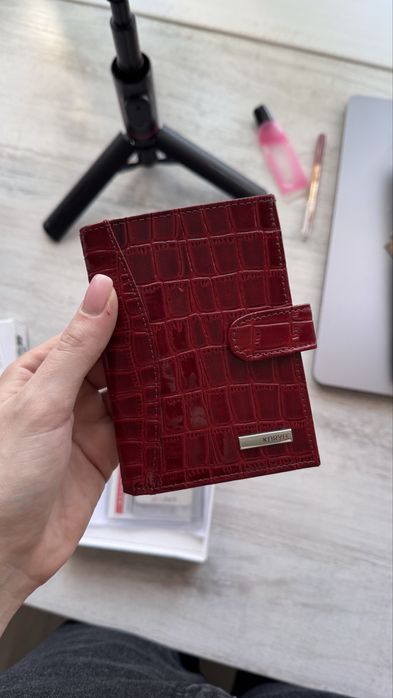 Женский кошелек