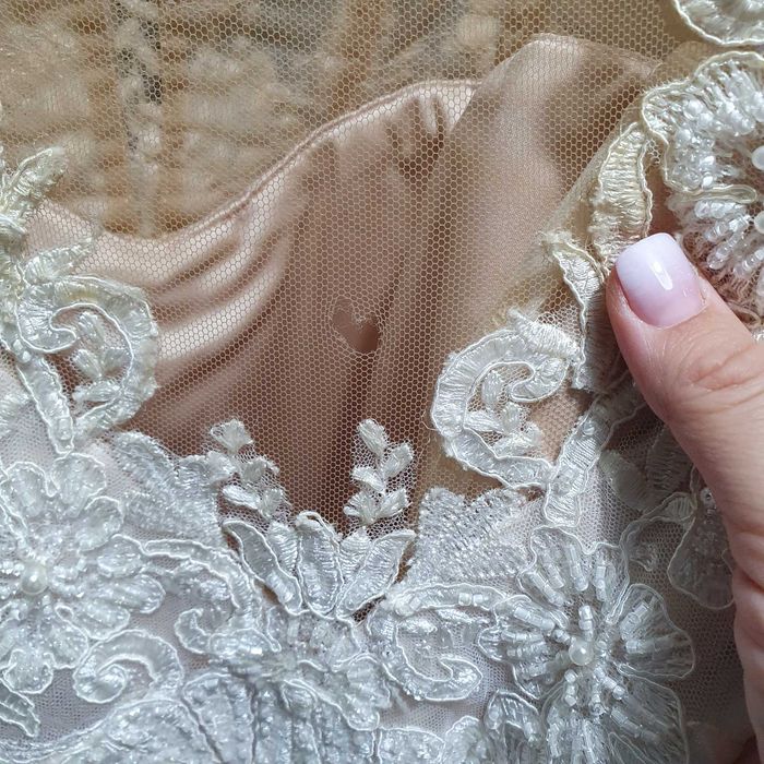 Vând rochie de mireasa, 500 lei .