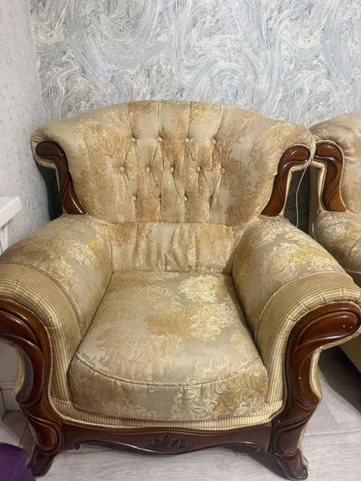 Диван хорошего состояние