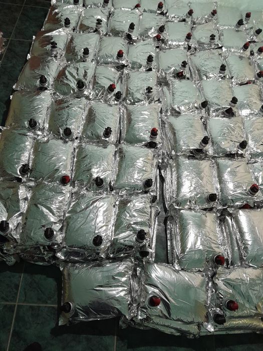 Vand suc de mar din livada proprie