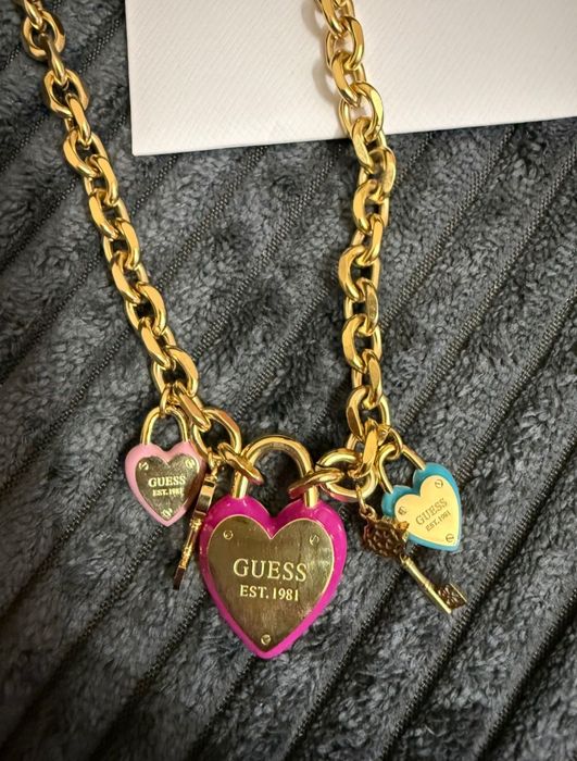 Колие guess all you need is love